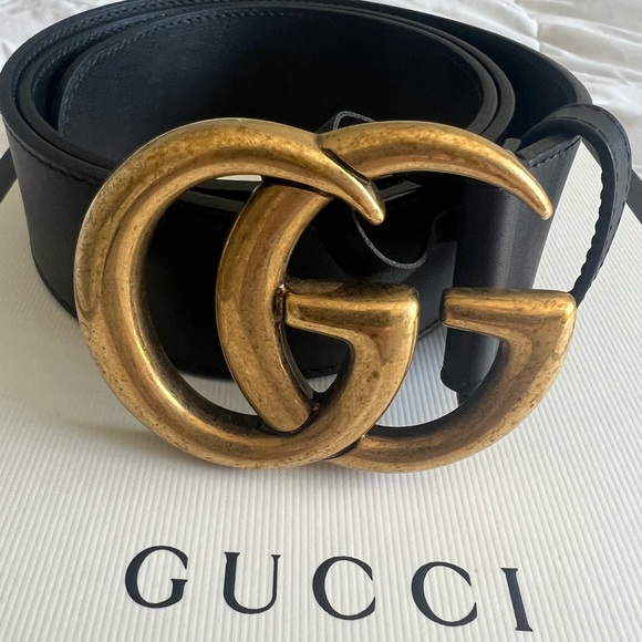 Gucci belt only been worn a few times looks brand new. Offers accepted - Picture 3 of 3
